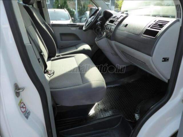 VOLKSWAGEN - TRANSPORTER T5 DOKA P+P VOLKSWAGEN - TRANSPORTER T5 DOKA P+P