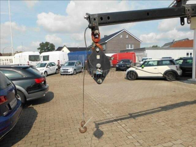 VOLKSWAGEN - CRAFTER DOKA platós maxilift daruval