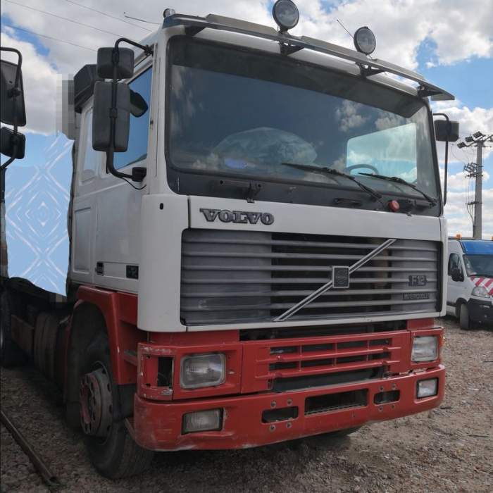 VOLVO - F12