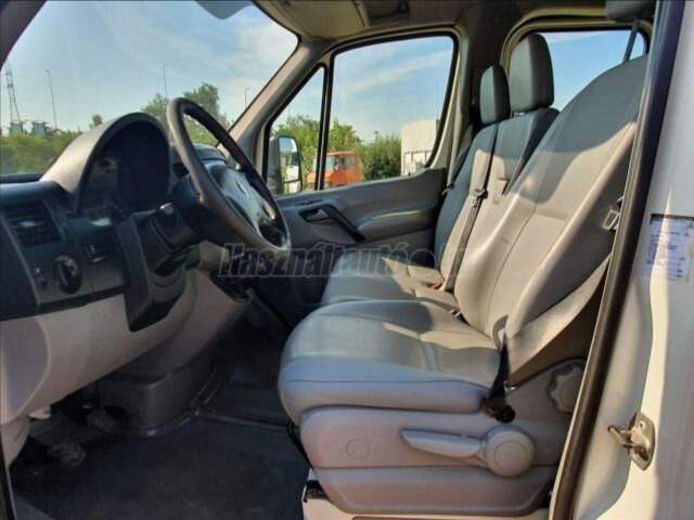 VOLKSWAGEN - CRAFTER 50 DOKA koffer + Hátfal