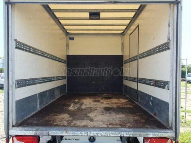 VOLKSWAGEN - CRAFTER 50 DOKA koffer + Hátfal